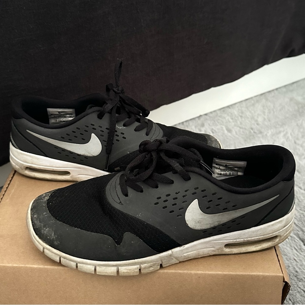Nike Gym Shoes